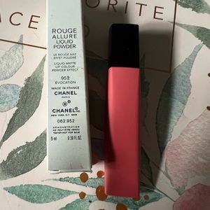 Chanel liquid powder (discontinued item)